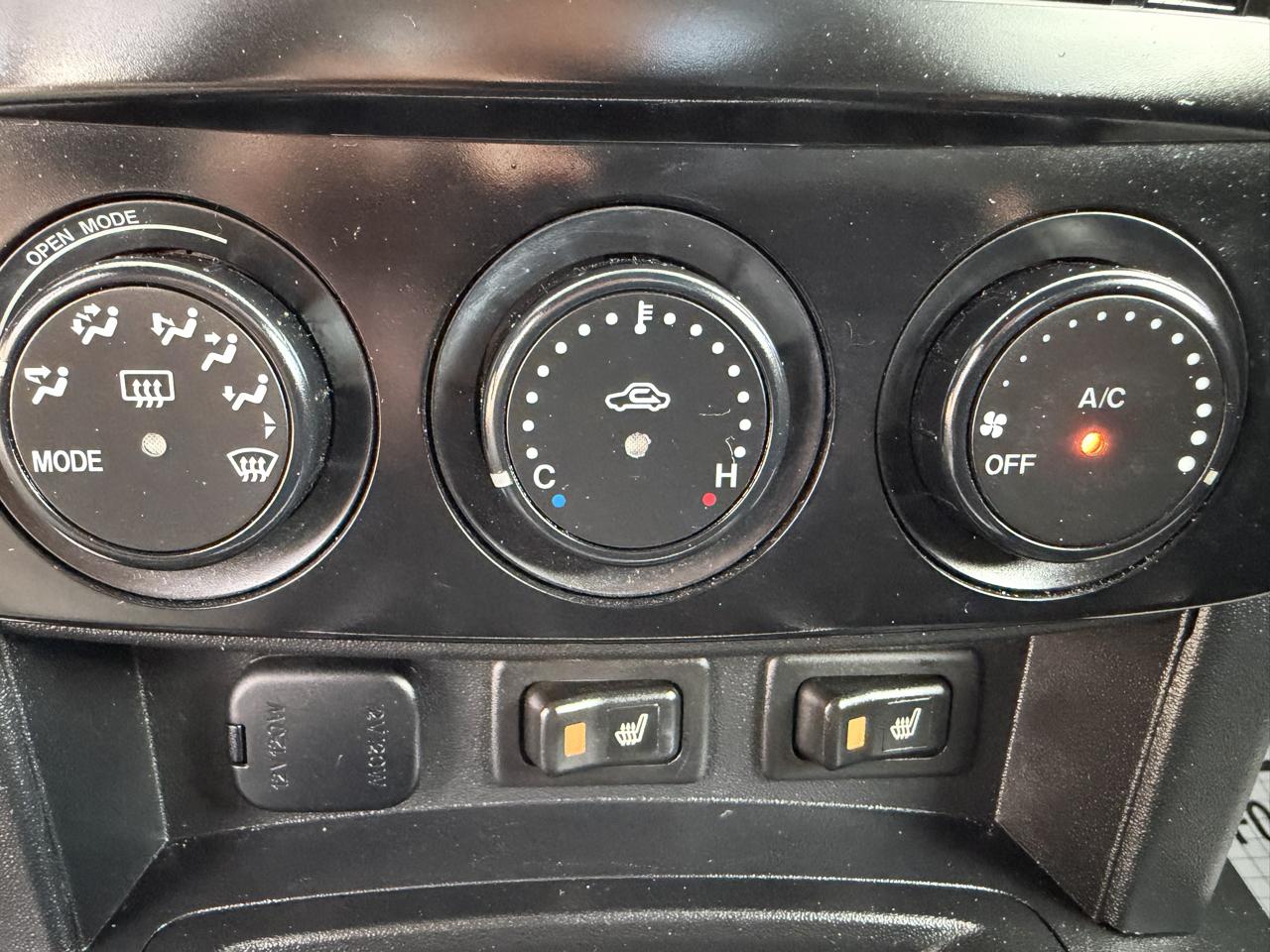 Mazda MX-5 Miata Touring Power Retractable Hardtop 2008
