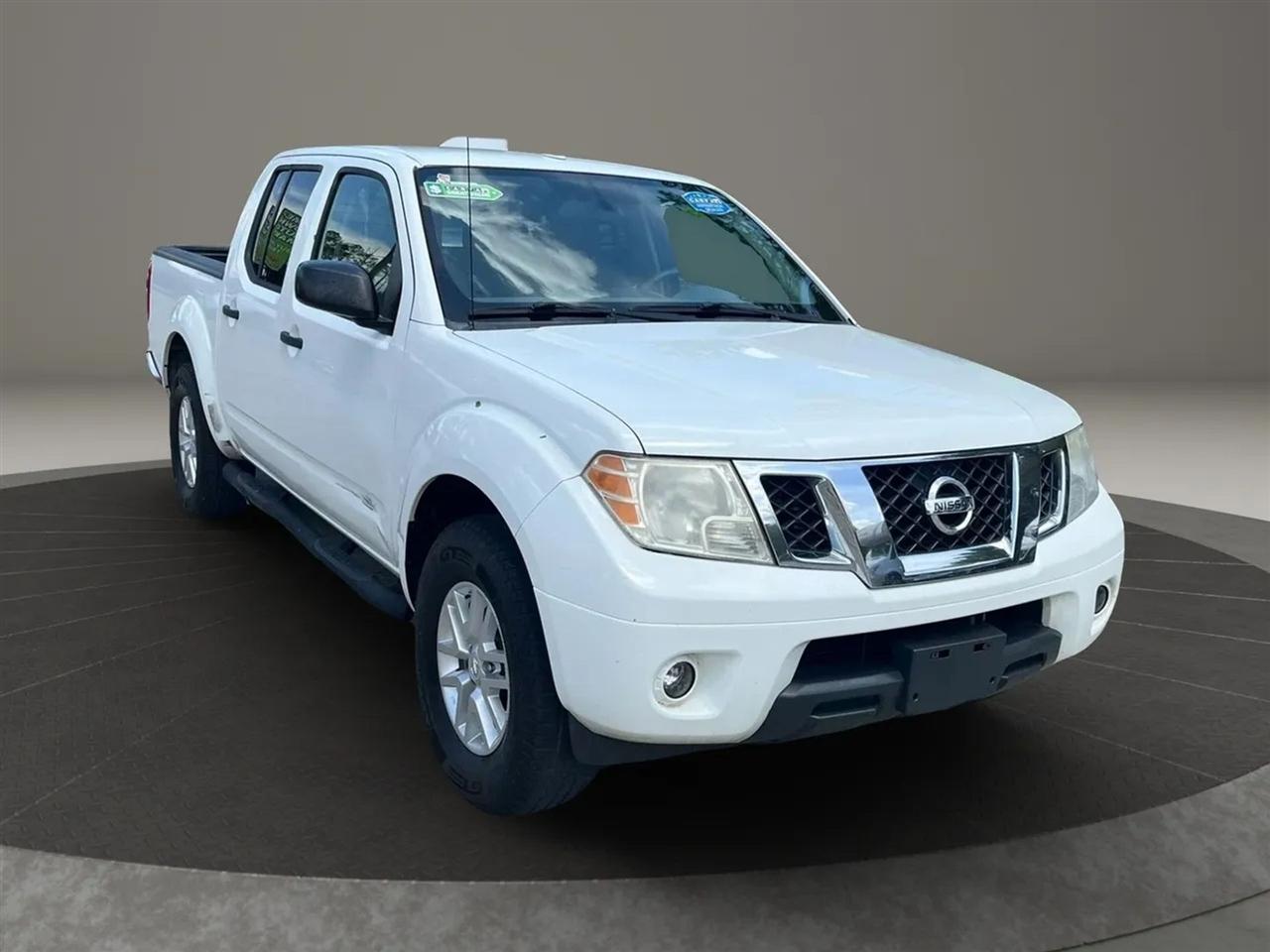 2017 Nissan Frontier SL Crew Cab 5AT 4WD