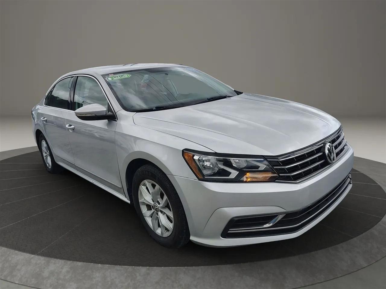 2016 Volkswagen Passat S 6A