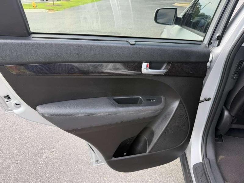 Kia Sorento LX 2WD 2014