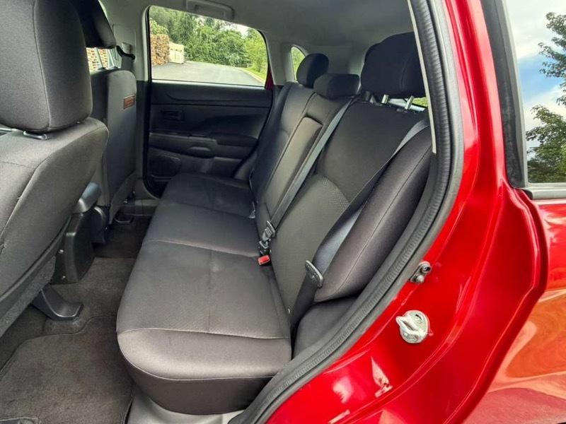Mitsubishi Outlander Sport ES 2WD 2015