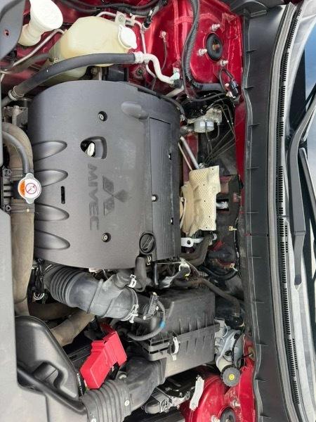 Mitsubishi Outlander Sport ES 2WD 2015