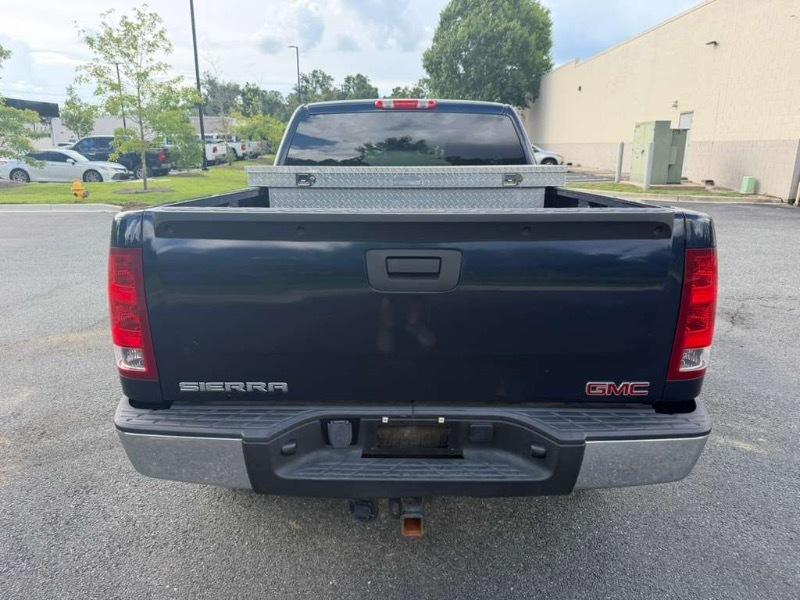 GMC Sierra 1500 SL Ext. Cab 2WD 2011