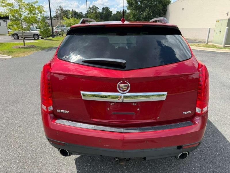 Cadillac SRX Luxury 2012