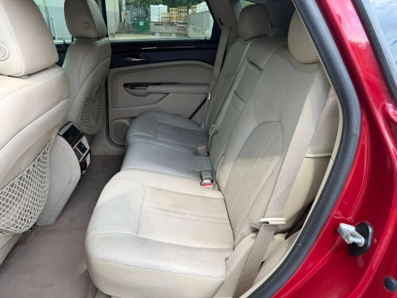 Cadillac SRX Luxury 2012