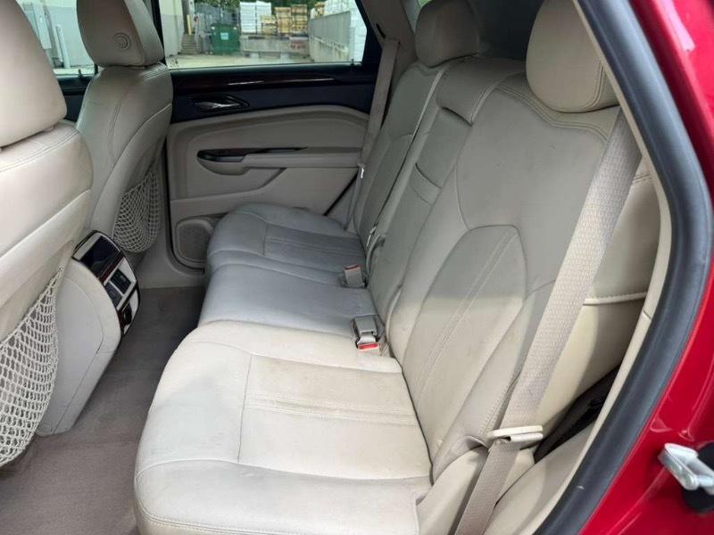 Cadillac SRX Luxury 2012