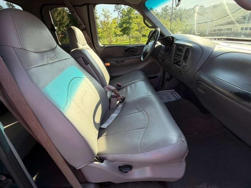 Ford F-150 Lariat SuperCab Short Bed 2WD 2000