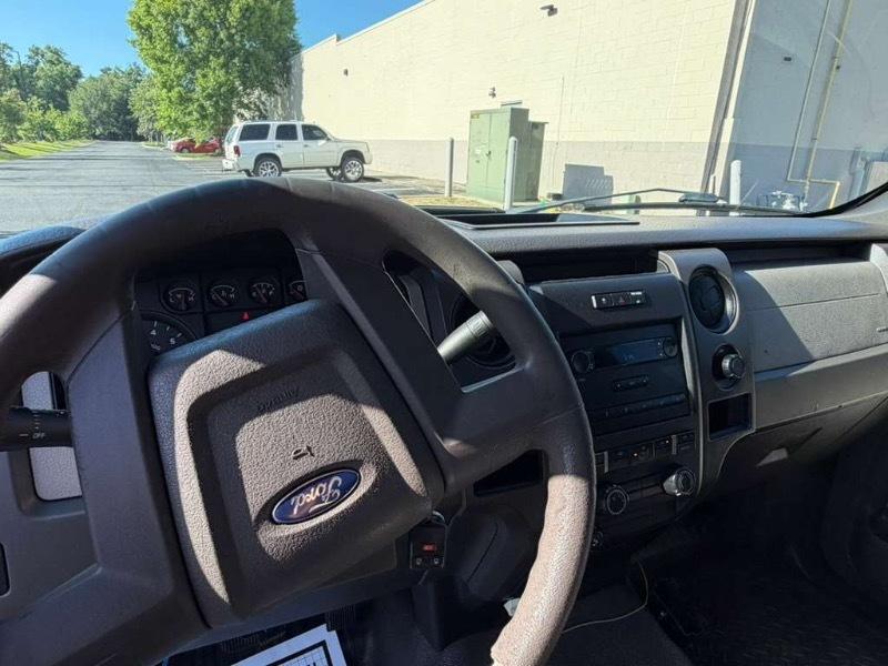 Ford F-150 XL 2WD 2009