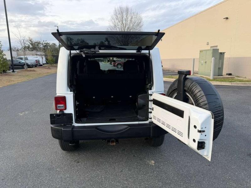 Jeep Wrangler Unlimited Sport 4WD 2012