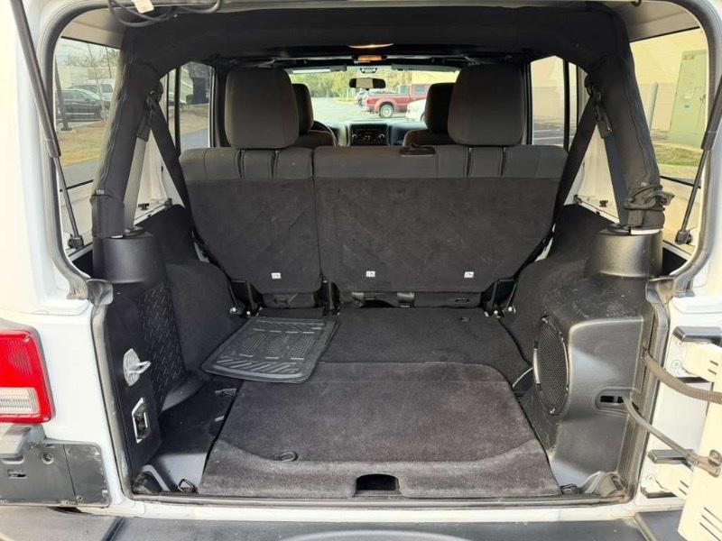 Jeep Wrangler Unlimited Sport 4WD 2012