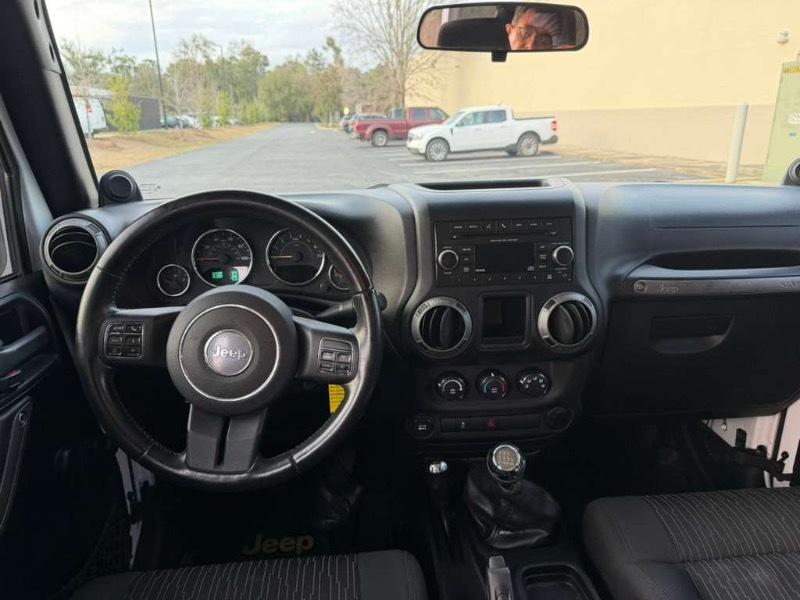 Jeep Wrangler Unlimited Sport 4WD 2012