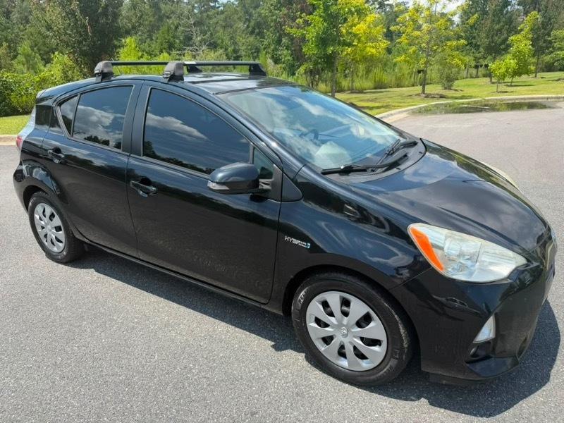 Toyota Prius c One 2013