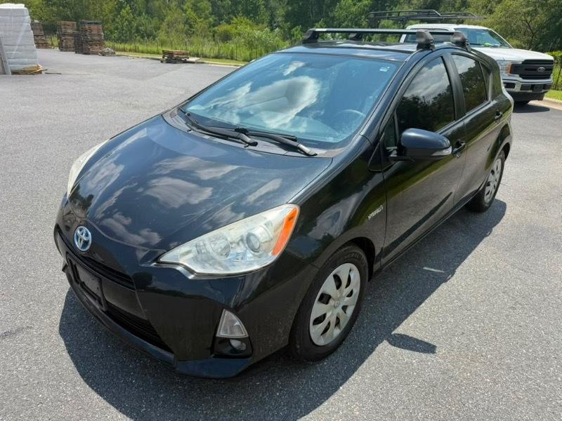 Toyota Prius c One 2013