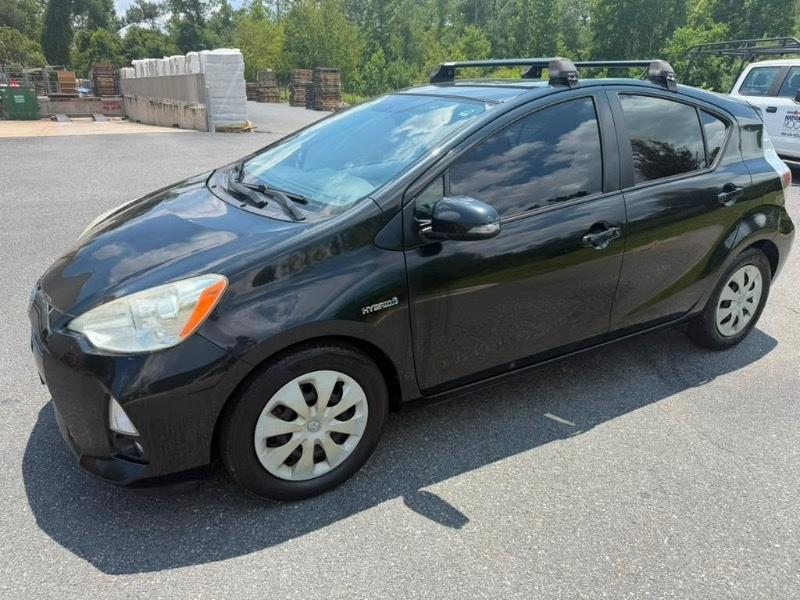 Toyota Prius c One 2013