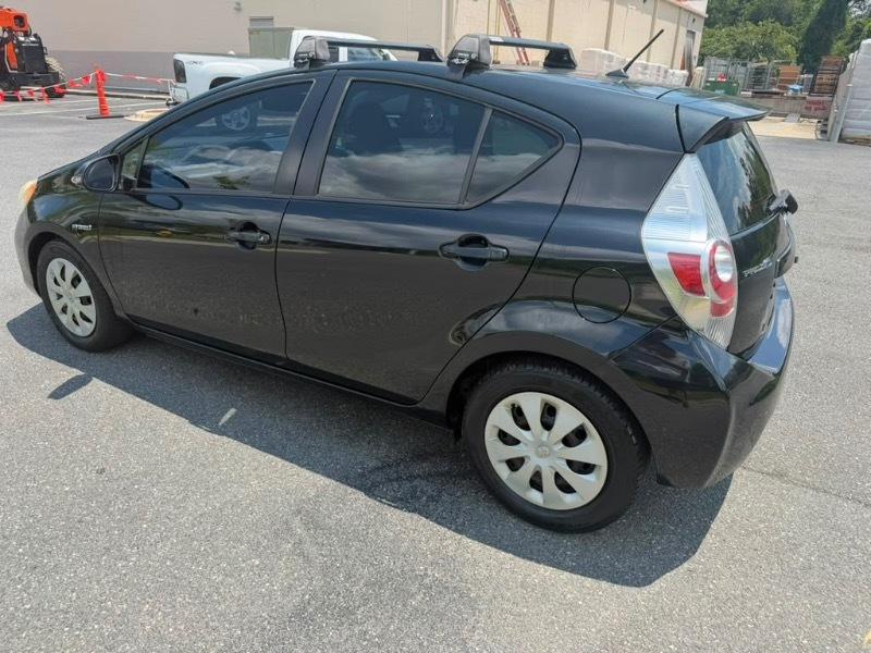 Toyota Prius c One 2013