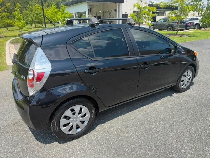 Toyota Prius c One 2013