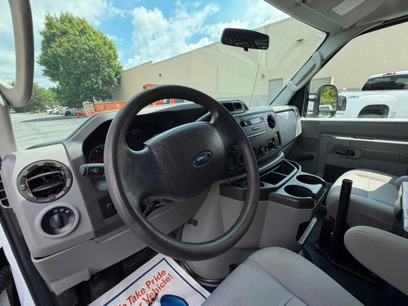 Ford Econoline E-150 2014