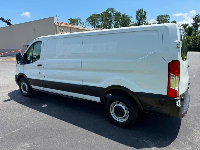 Ford Transit 150 Van Low Roof w/Sliding Pass. 130-in. WB 2020