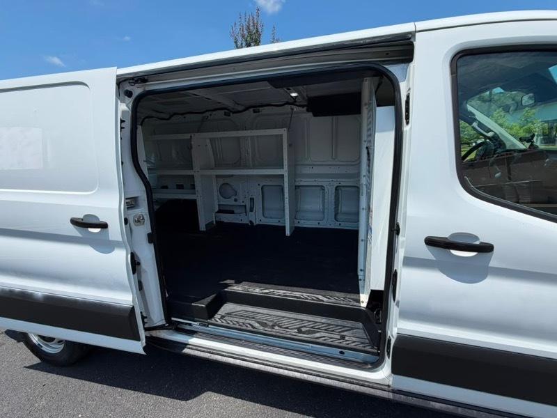 Ford Transit 150 Van Low Roof w/Sliding Pass. 130-in. WB 2020
