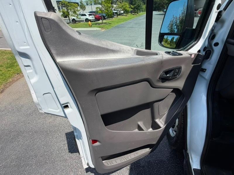 Ford Transit 150 Van Low Roof w/Sliding Pass. 130-in. WB 2020