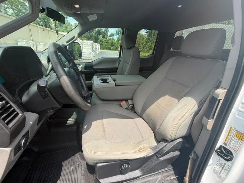Ford F-250 SD Lariat SuperCab 2WD 2019