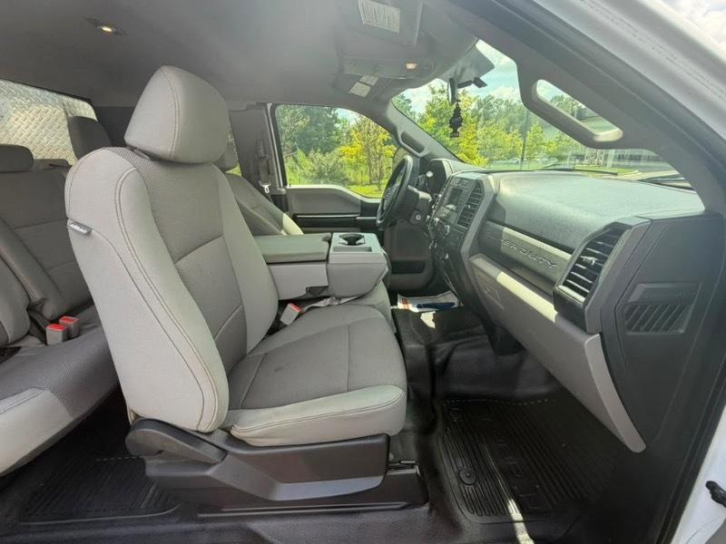 Ford F-250 SD Lariat SuperCab 2WD 2019