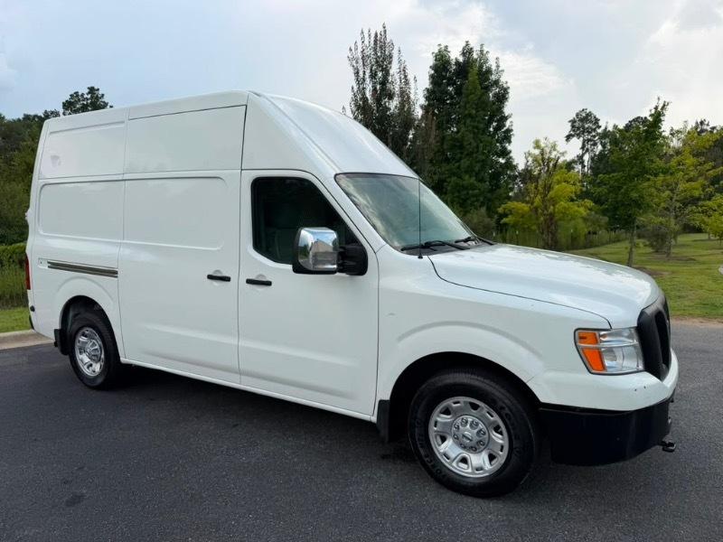Nissan NV Cargo 2500 HD SV V8 High Roof 2021