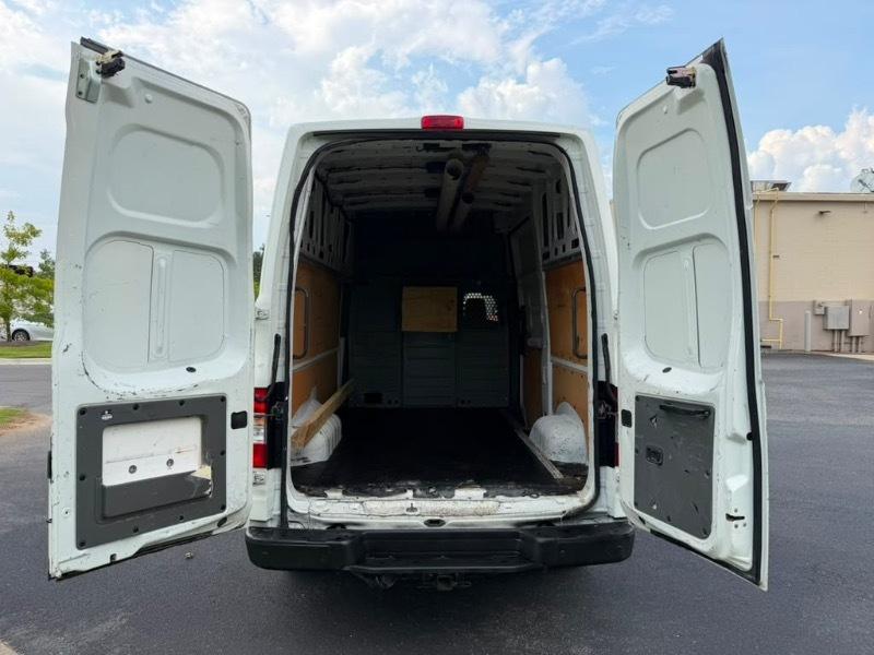 Nissan NV Cargo 2500 HD SV V8 High Roof 2021