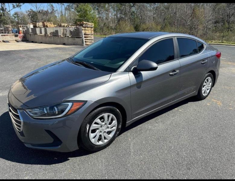 Hyundai Elantra SE 6AT 2018