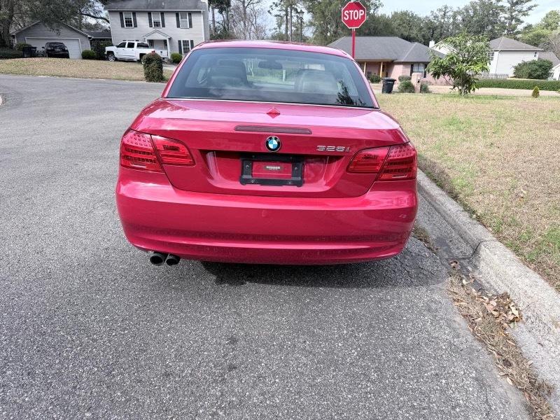 BMW 3-Series 328i Convertible - SULEV 2011