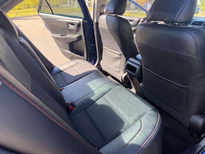 Toyota Camry SE 2015
