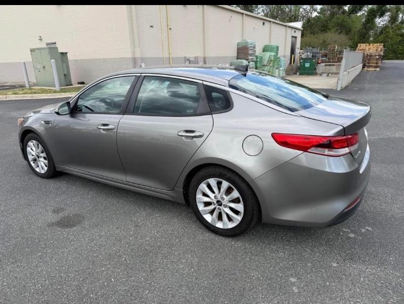 Kia Optima LX 2017