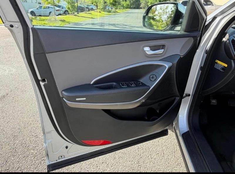 Hyundai Santa Fe SE FWD 2017
