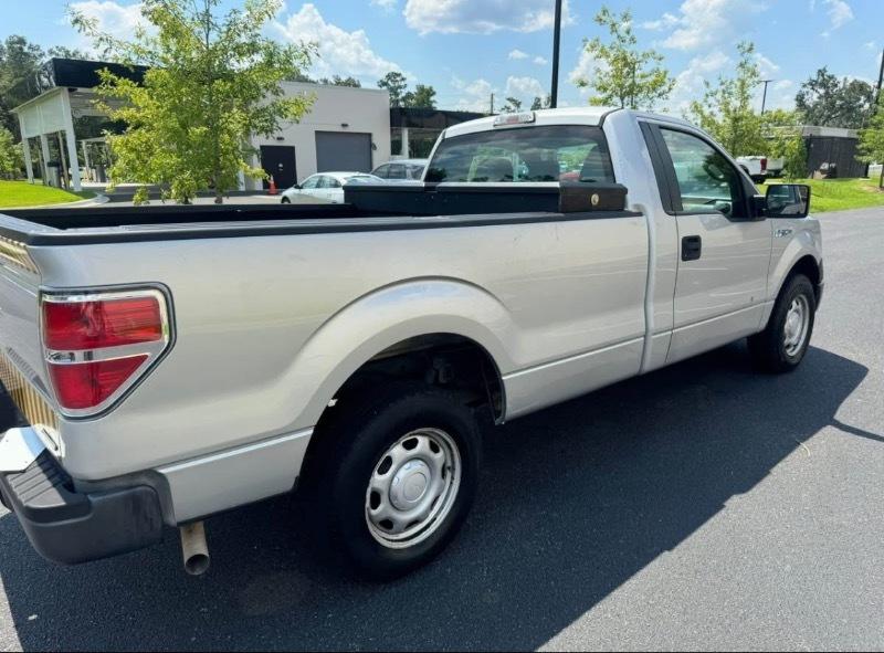 Ford F-150 XL 8-ft. Bed 2WD 2014