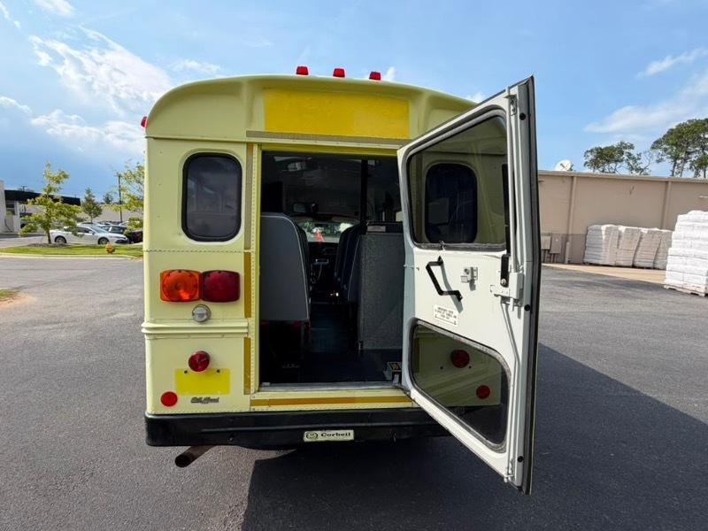 Chevrolet Express G3500 2004