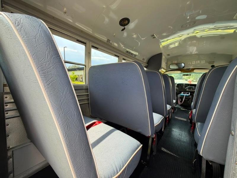 Chevrolet Express G3500 2004