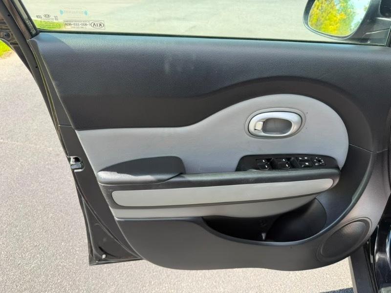 Kia Soul Base 6A 2016