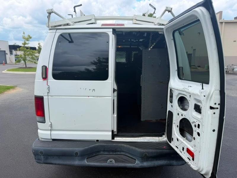 Ford Econoline E-250 2012