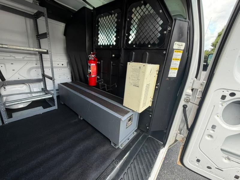 Ford Econoline E-250 2012