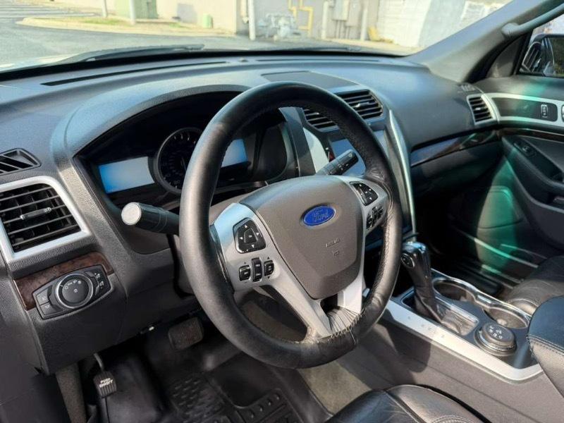Ford Explorer Limited 4WD 2014