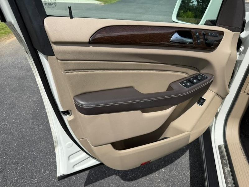 Mercedes-Benz M-Class ML350 4MATIC 2013