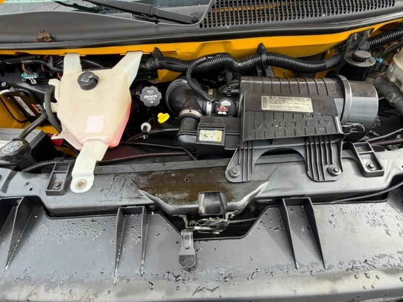 GMC Savana G3500 139 in. 2014
