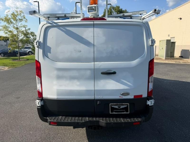 Ford Transit 250 Van Low Roof 60/40 Pass.130-in. WB 2015