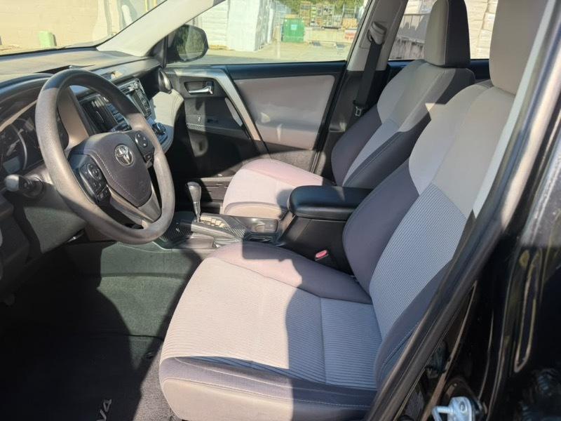 Toyota RAV4 XLE FWD 2014