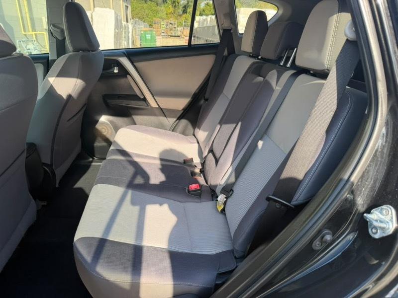 Toyota RAV4 XLE FWD 2014