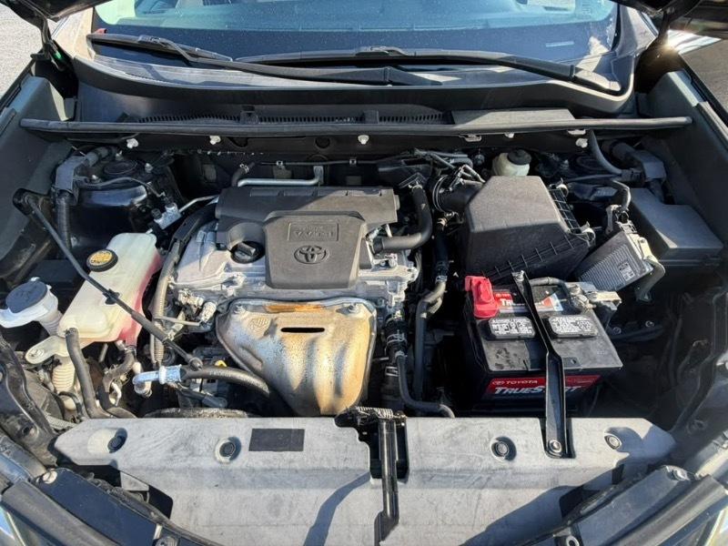 Toyota RAV4 XLE FWD 2014