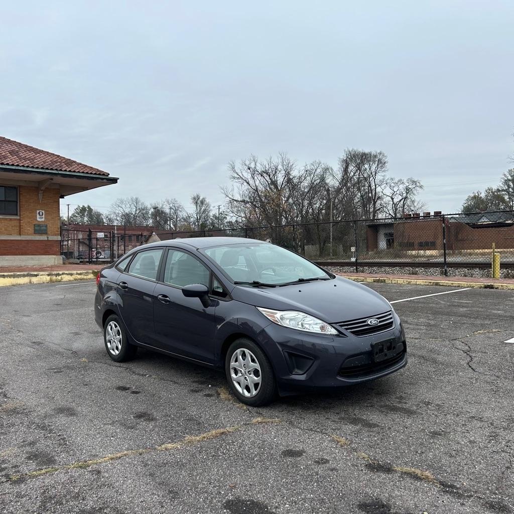 2013 Ford Fiesta S Sedan