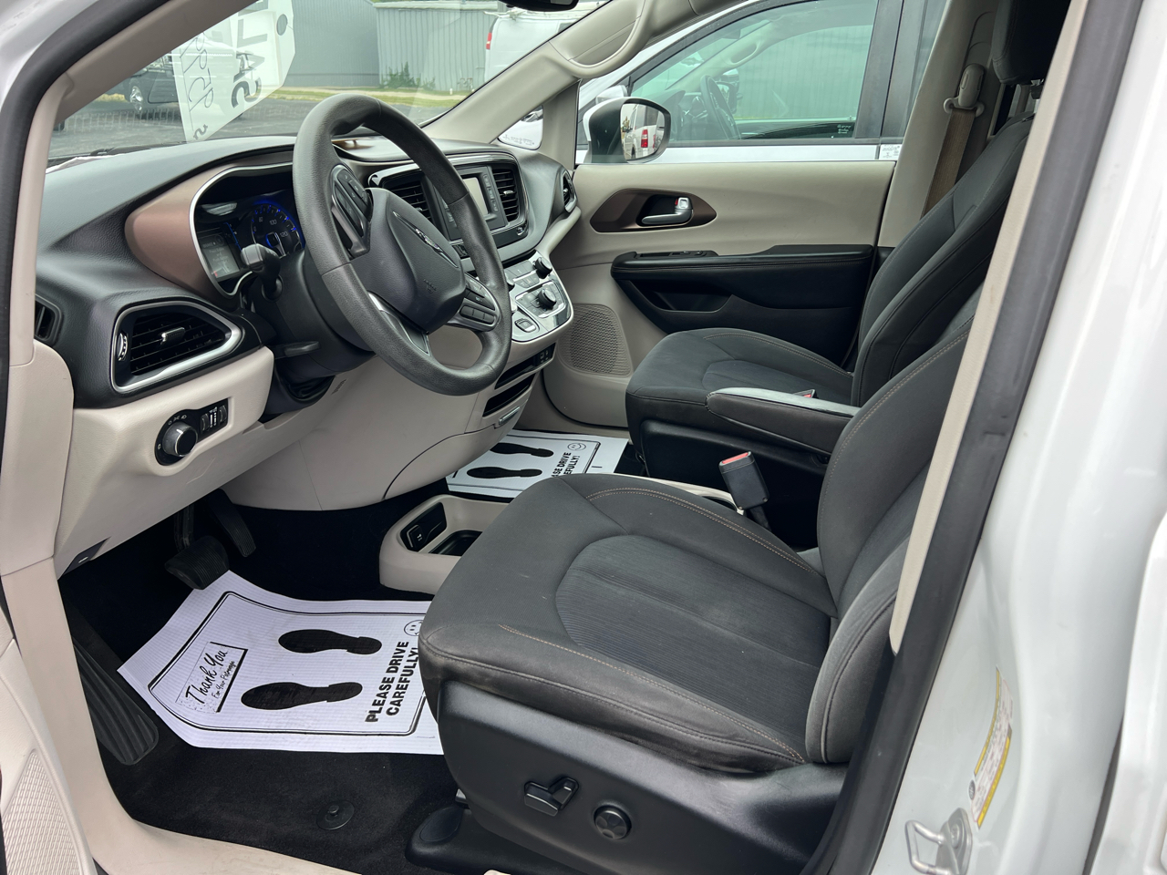 Chrysler Pacifica  2017