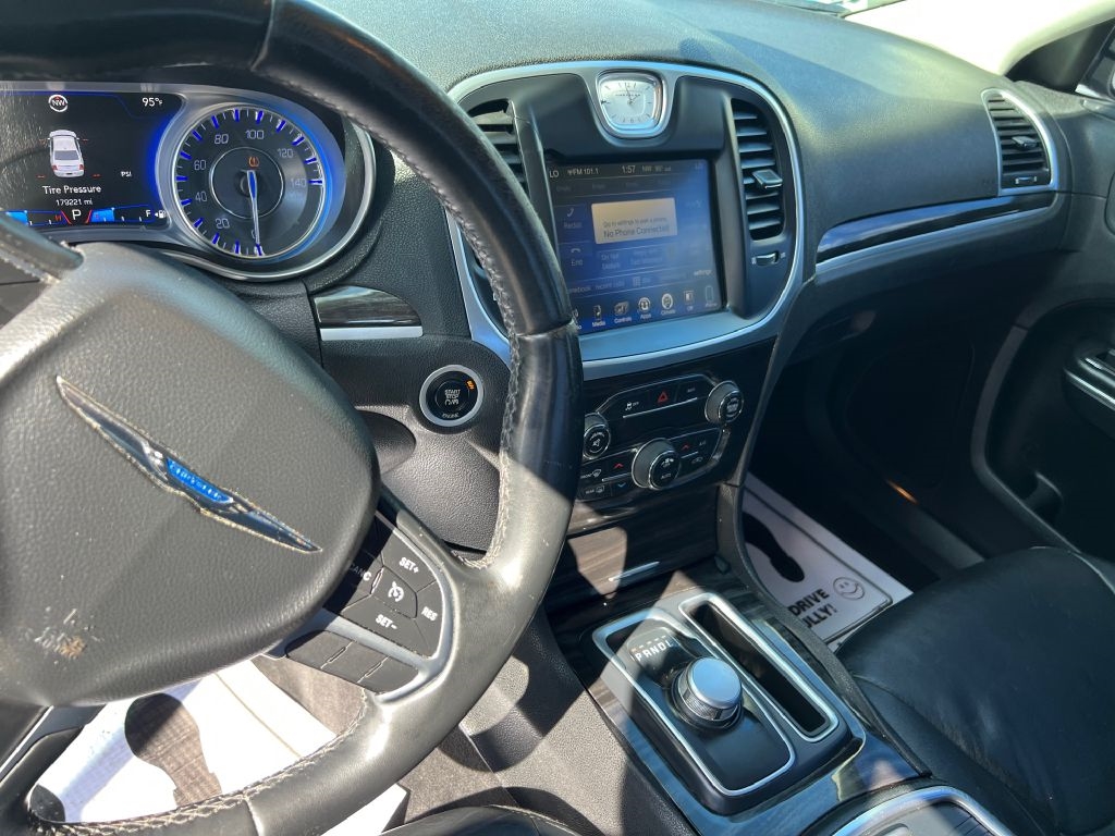 Chrysler 300  2015