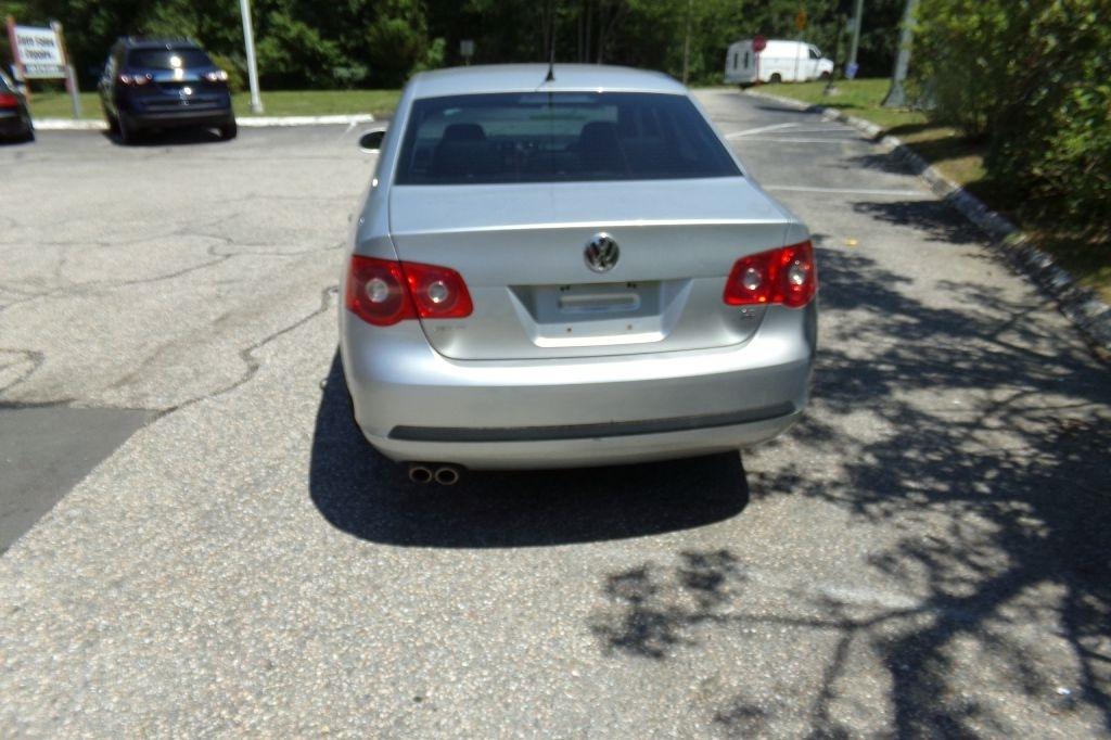 Volkswagen Jetta  2007